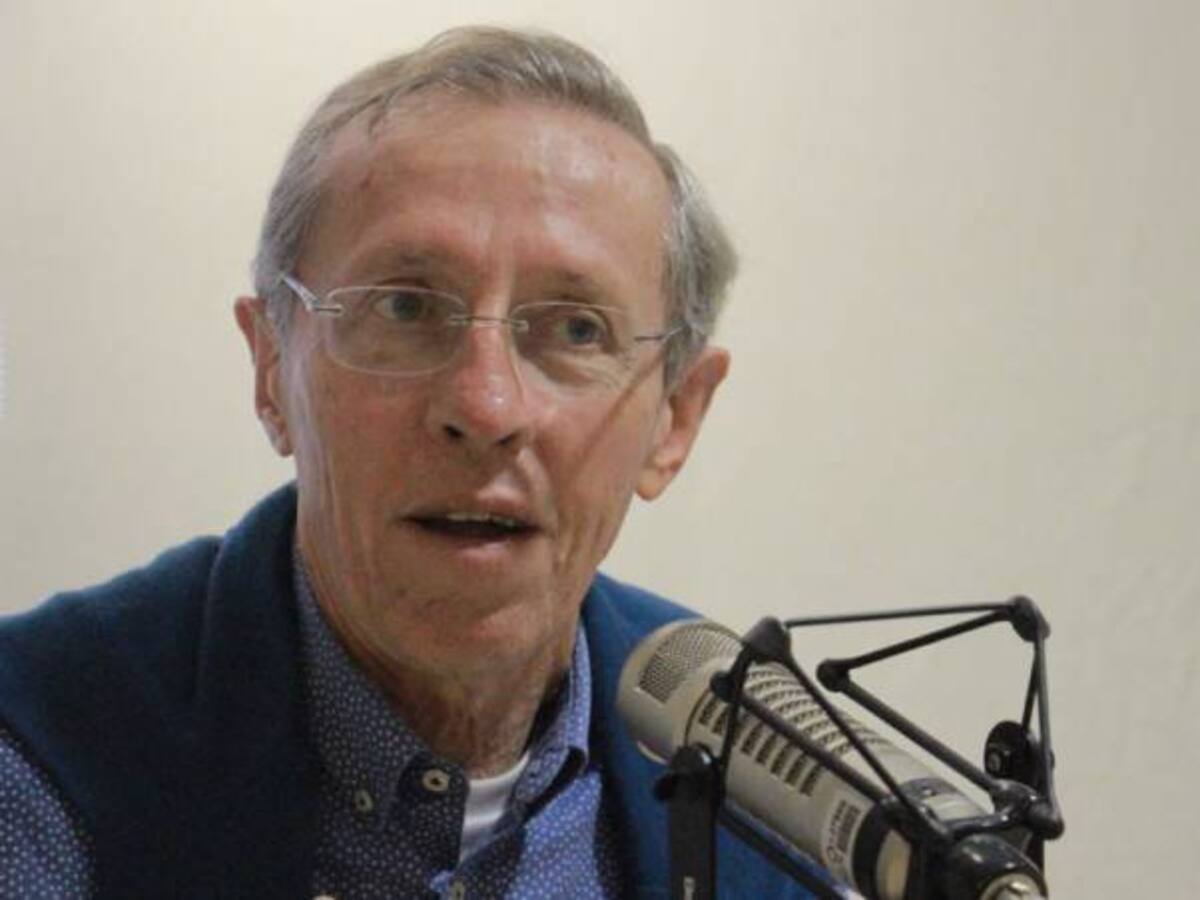 No estamos votando por Petro sin ponerle condiciones: Navarro