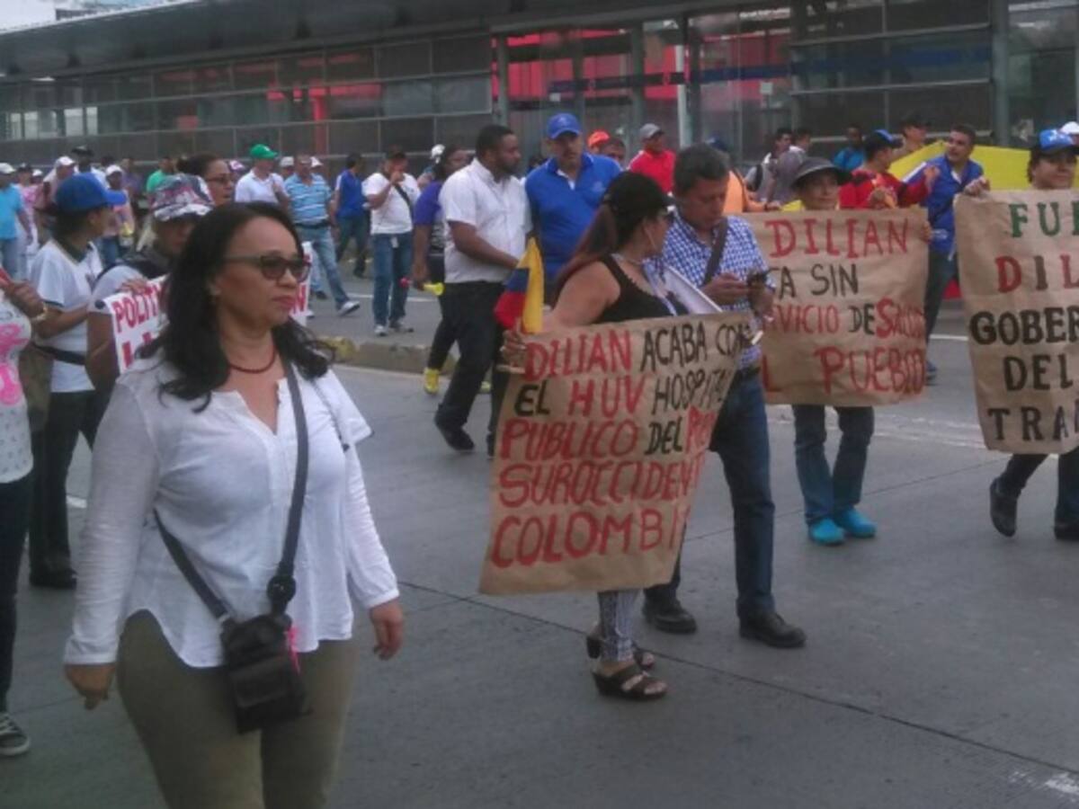 Día de protestas en la capital del Valle que bloquean la calle 5