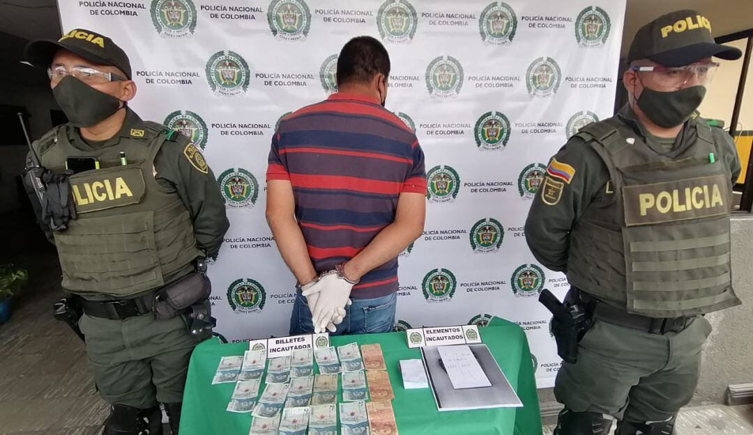 Captura por venta de rifas ilegales en Palestina