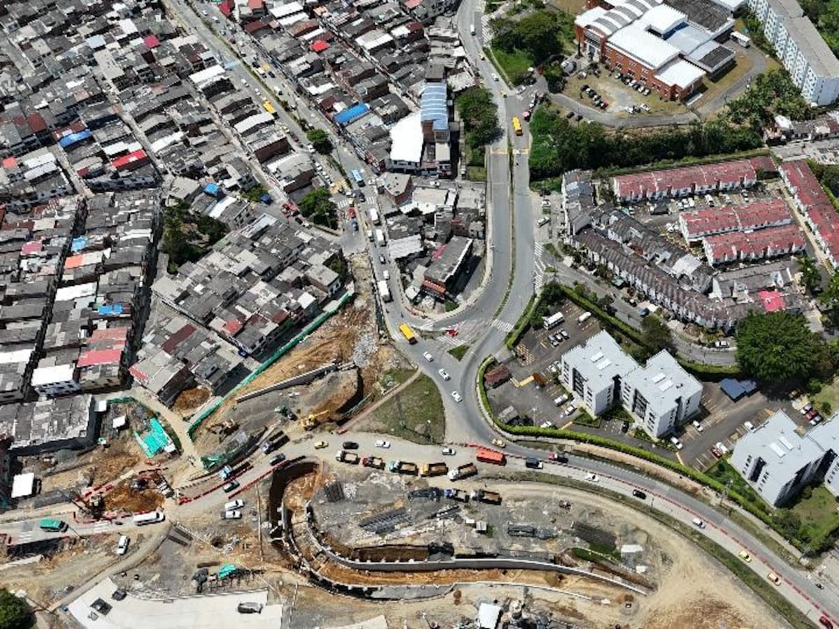 Desde el 1° de mayo habrá nuevos cierres y desvíos por obras en la Intersección Corales en Pereira