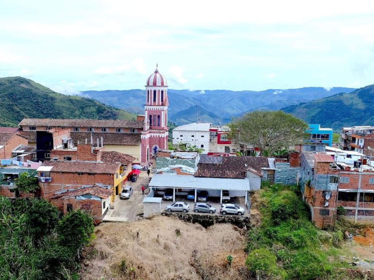 Campesinos del municipio de Campamento inician una protesta