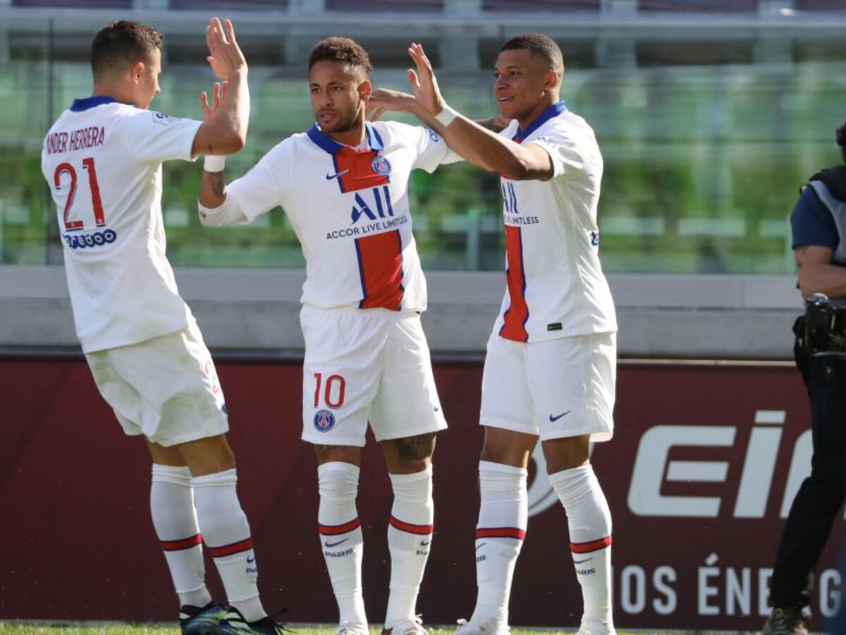 PSG se sube a la cima de la Ligue 1 de la mano de Mbappé