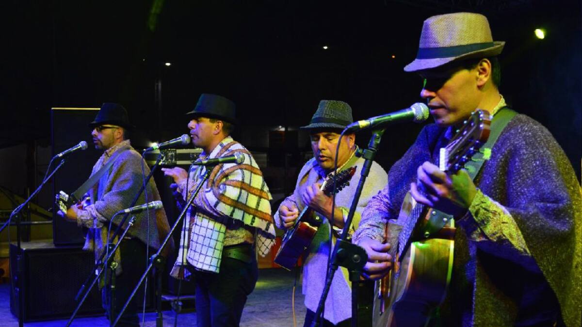 Grupos de 6 regiones participan en el Convite Cuna Carranguera 2021