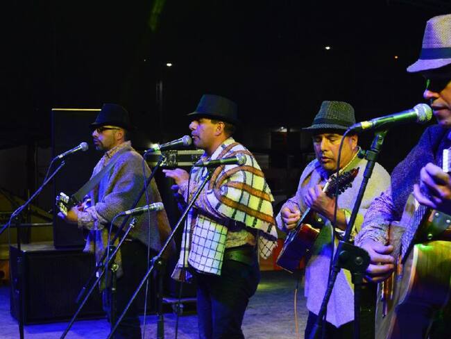 Grupos de 6 regiones participan en el Convite Cuna Carranguera 2021