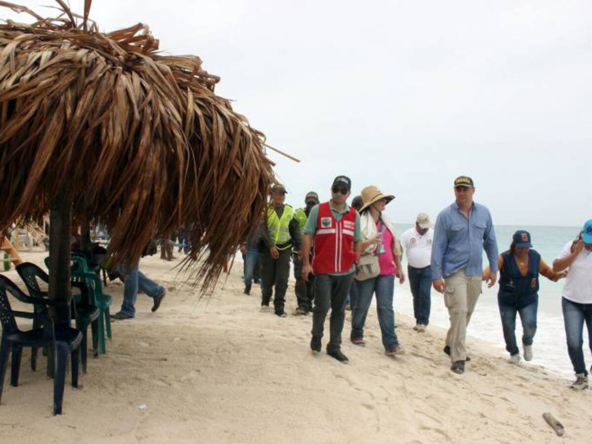 Nativos y quienes ejercen el comercio en Playa Blanca deben conservar el lugar limpio y en orden