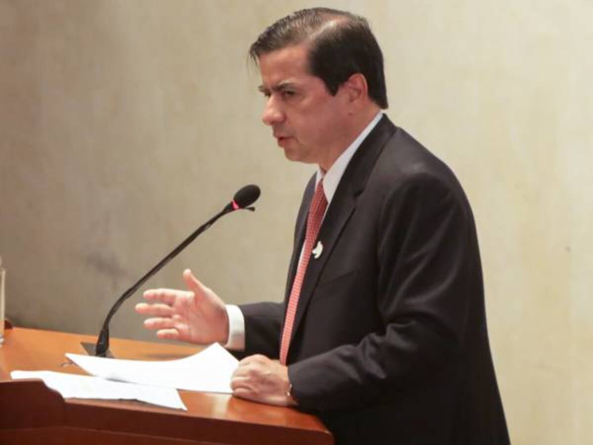 Gobierno radicará Justicia Especial para la Paz y garantía para vocería de las Farc en el Congreso
