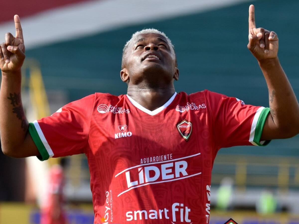 Patriotas marcó sobre el final y se llevó la victoria en el clásico ante Boyacá Chicó