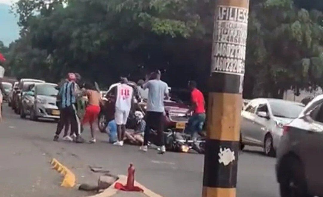 Agresión motociclista - Redes Sociales