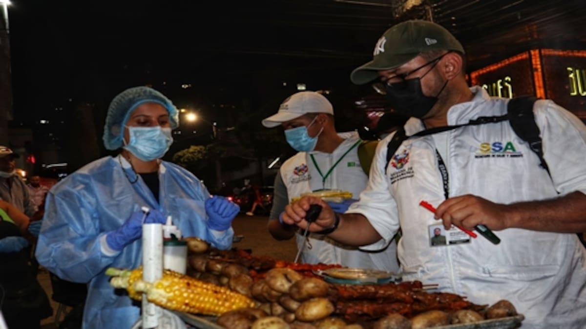 Encuentran bacterias en ventas de comidas ambulantes de Cuadra Play