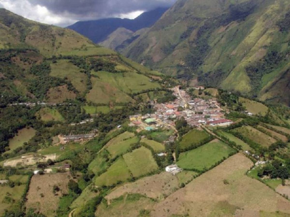 Delincuentes imponen toque de queda nocturno en vía a Peque