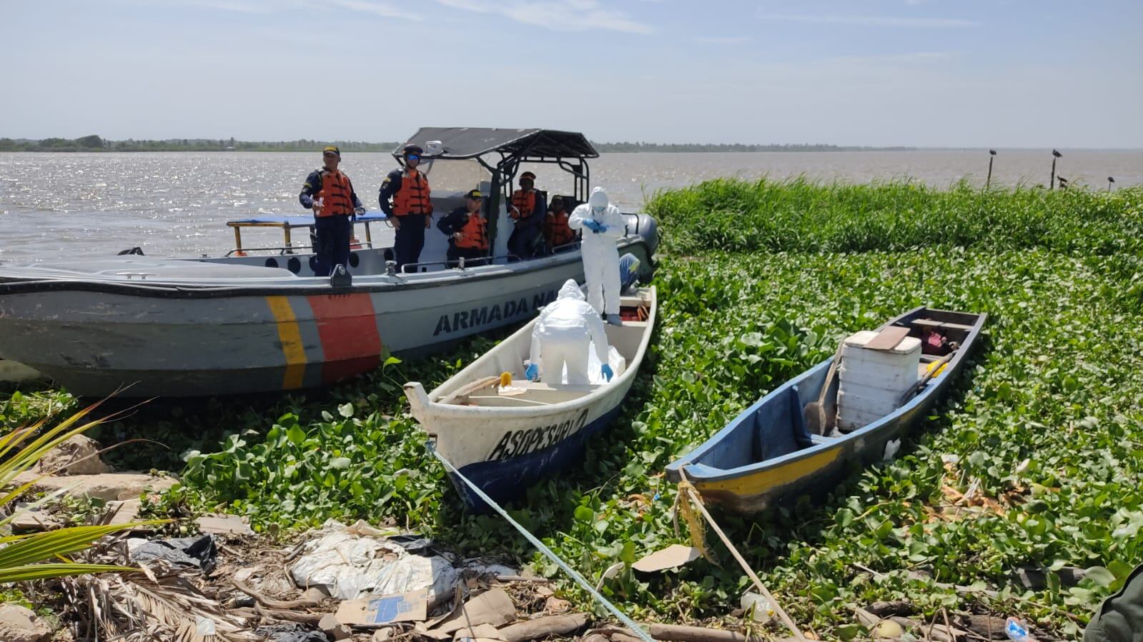 Rescate de cuerpos en el río Magdalena./ Foto: Caracol Radio