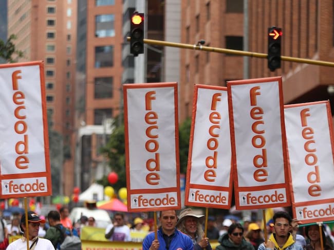 Uribismo pide que miembros de Fecode no puedan jurados de votación en 2022