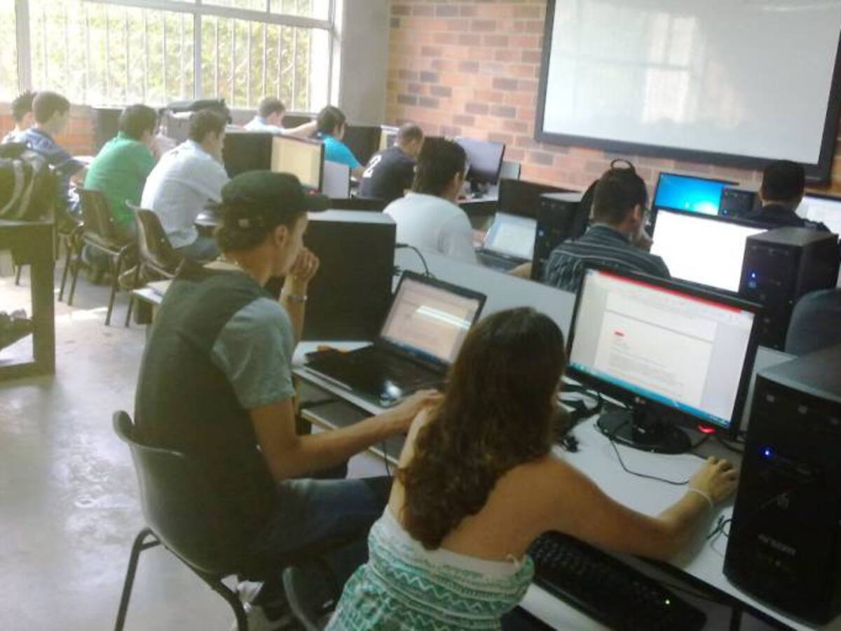 No te enredes en las redes, campaña de Distriseguridad para prevenir delitos informáticos