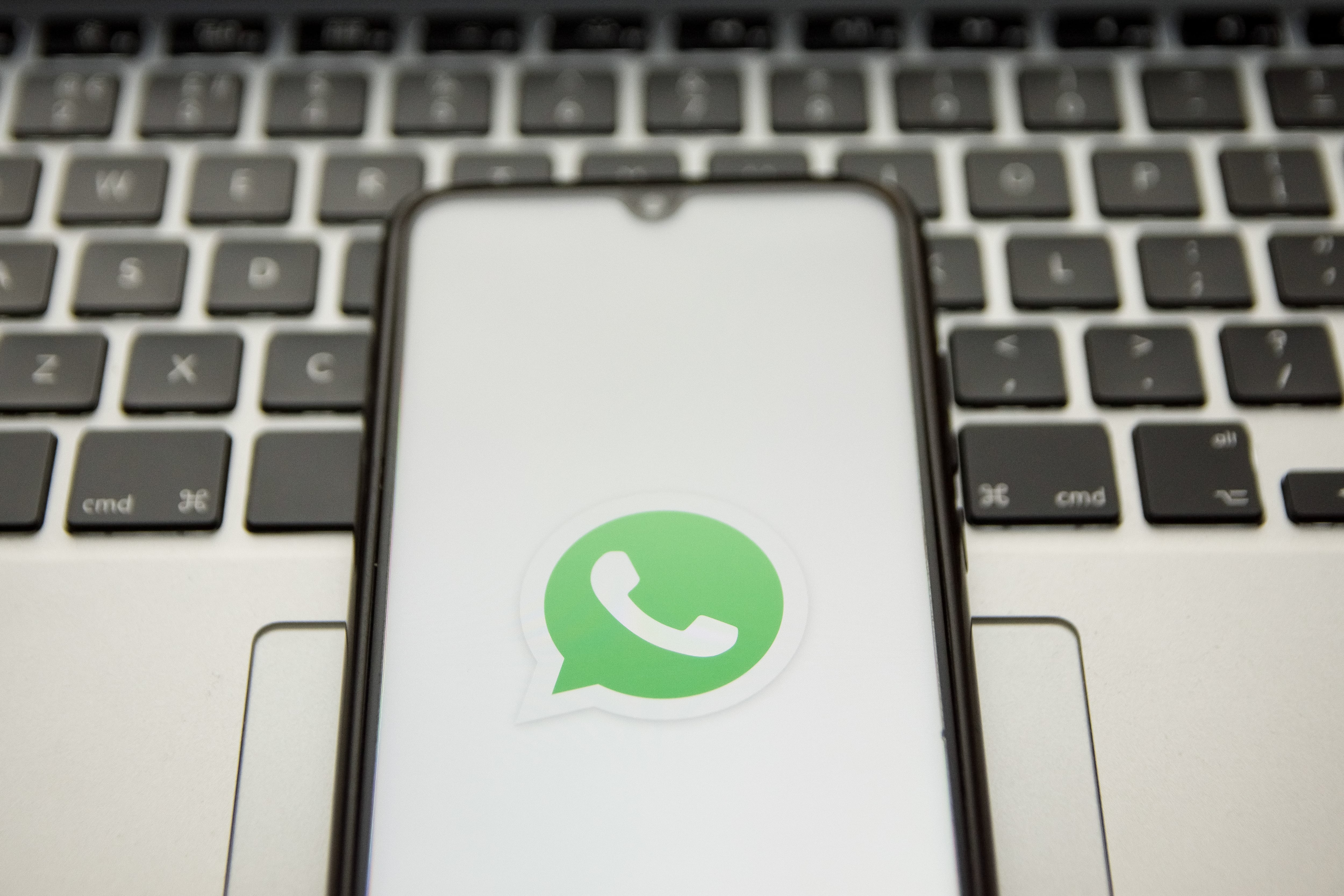 WhatsApp Web sin código QR. Imagen de referencia: Nikolas Kokovlis/NurPhoto vía Getty Images.