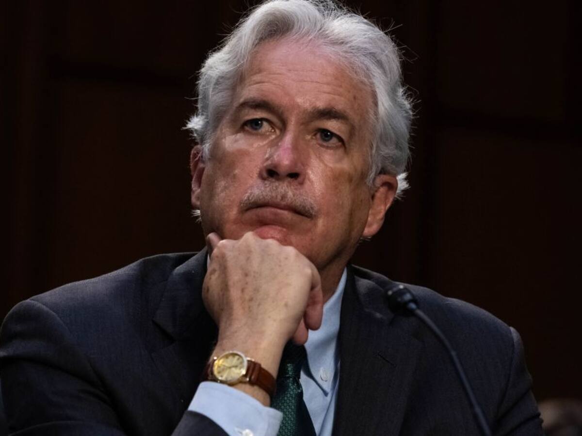 Director de la CIA se reunió en secreto con líder talibán en Kabul