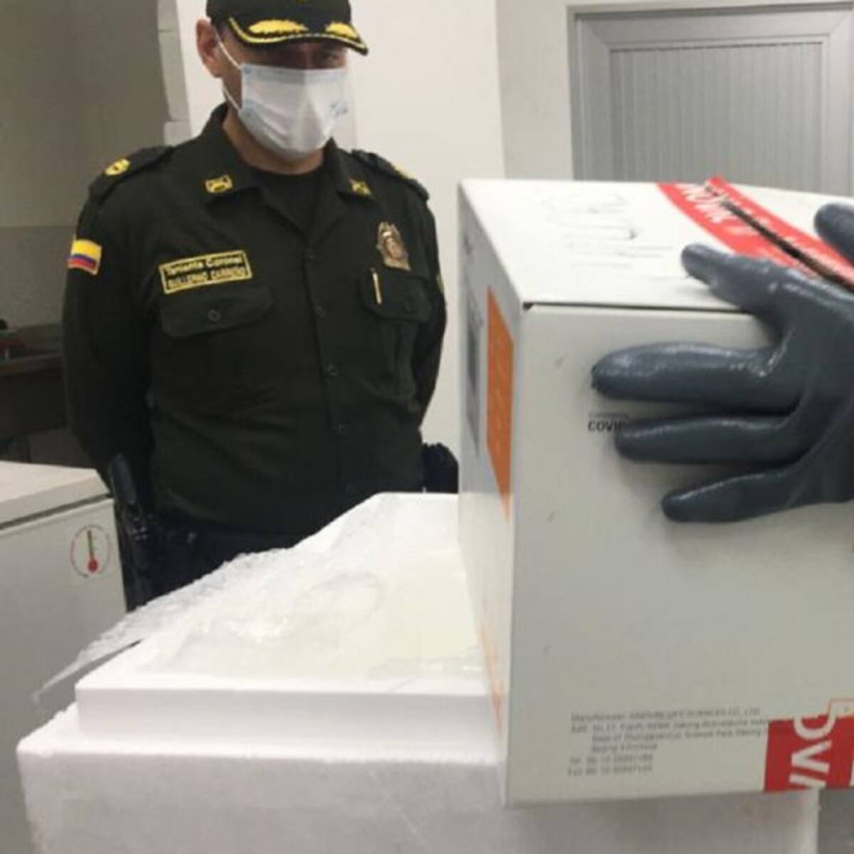 Mayores de 80 años podrán ser vacunados con pico y cédula