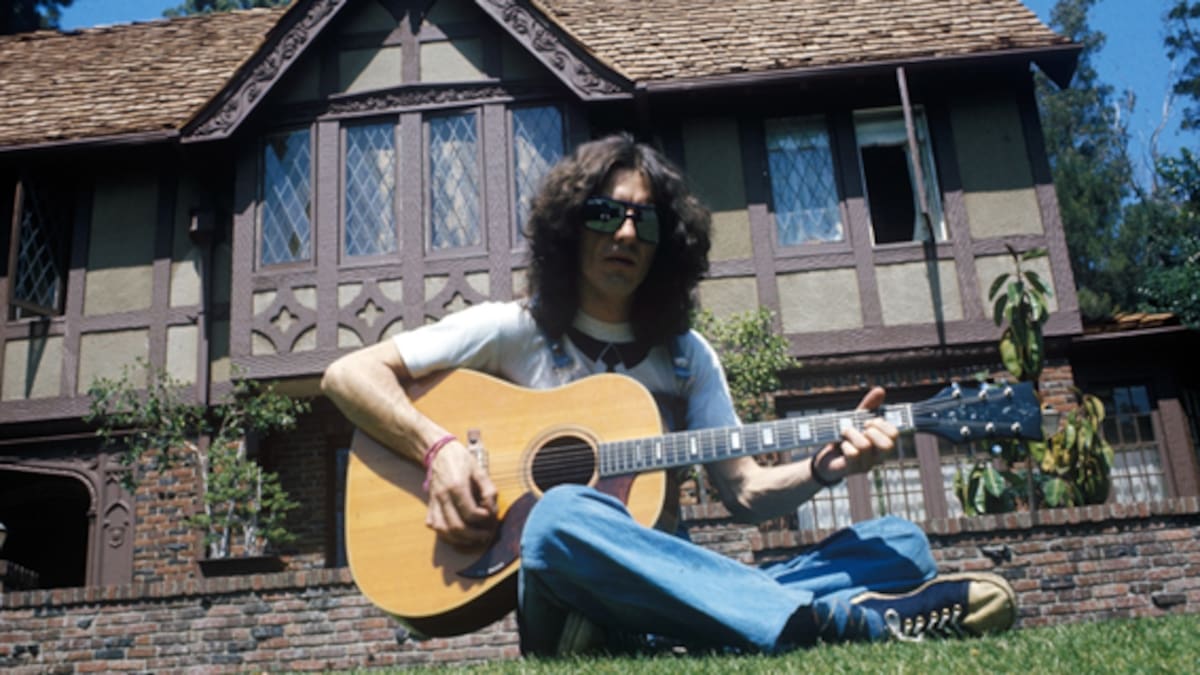 George Harrison lanza versiones inéditas y re-mezcladas del álbum icónico “BE HERE NOW”