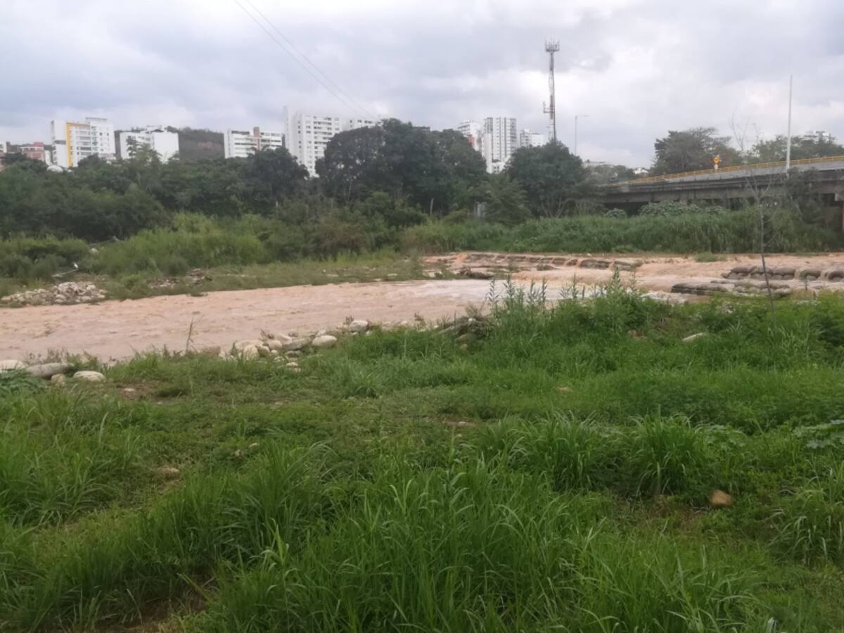 Autoridades intervienen balneario en Los Patios