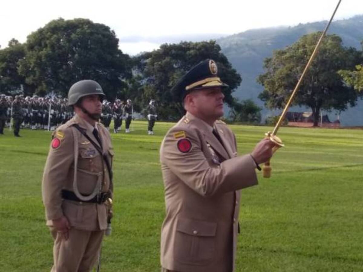 Un santandereano asumió como nuevo comandante de la V Brigada