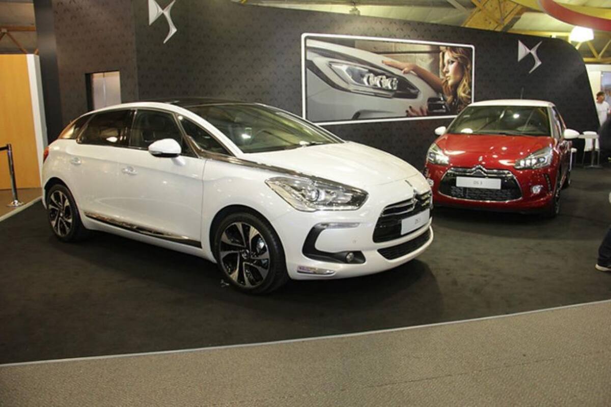 Los amantes de los automóviles se dan cita en Corferias donde se exhiben más de 1000 vehículos con  modelos recientes de las más reconocidas marcas de automóviles a nivel mundial.