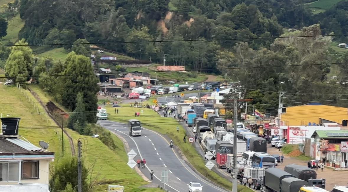 Según el gremio, los diferentes bloqueos generan desconfianza en los turistas, que ya han empezado a cancelar sus reservas. Foto | Caracol Radio