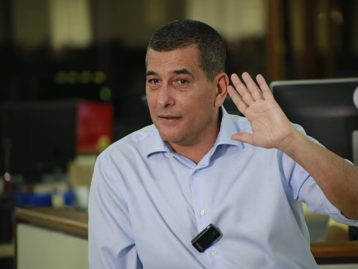 Alcalde oficializó llegada de Jhon Montoya a gerencia de Acuacar