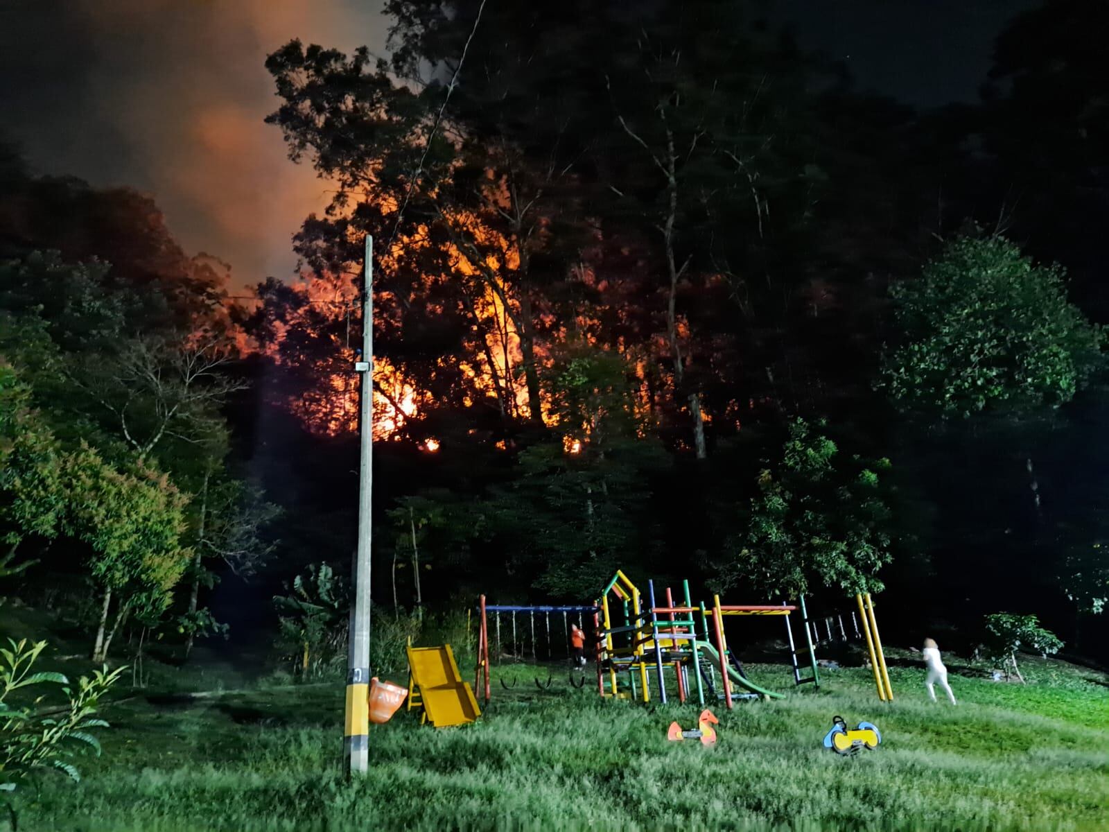 Incendio Altavista- foto Denuncias Antioquia