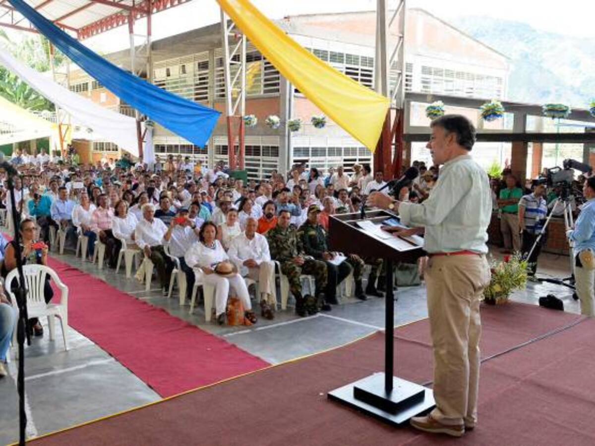 Santos convocó cumbre en Cartagena para analizar la etapa final del proceso de paz