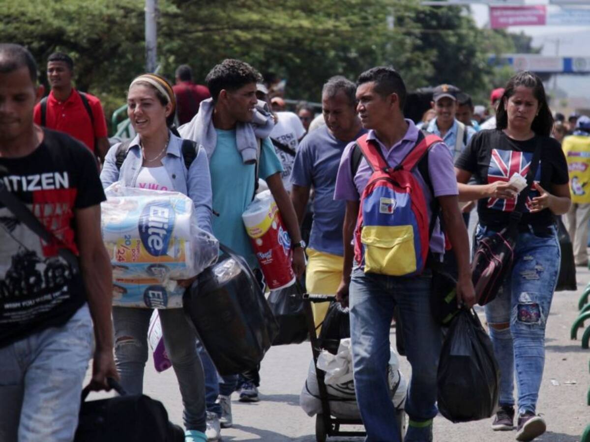 Segundo grupo de venezolanos partió desde Pereira con destino a la frontera