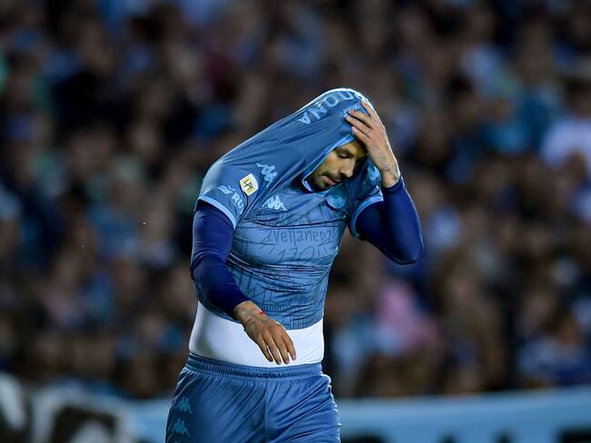 Edwin Cardona durante un partido de Racing (Photo by Marcelo Endelli/Getty Images)
