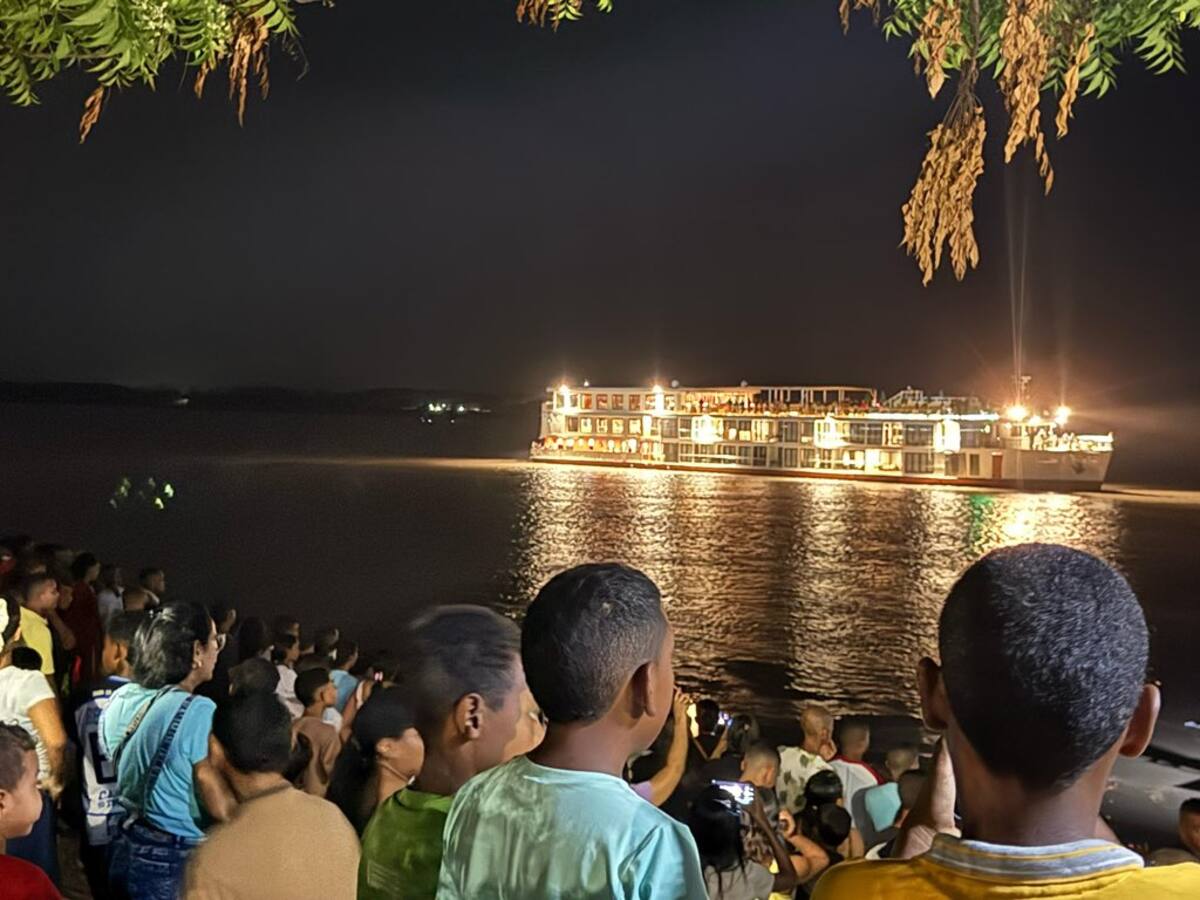 Crucero de lujo AmaMagdalena arribó a Calamar y continuará recorrido por otros municipios de Bolívar