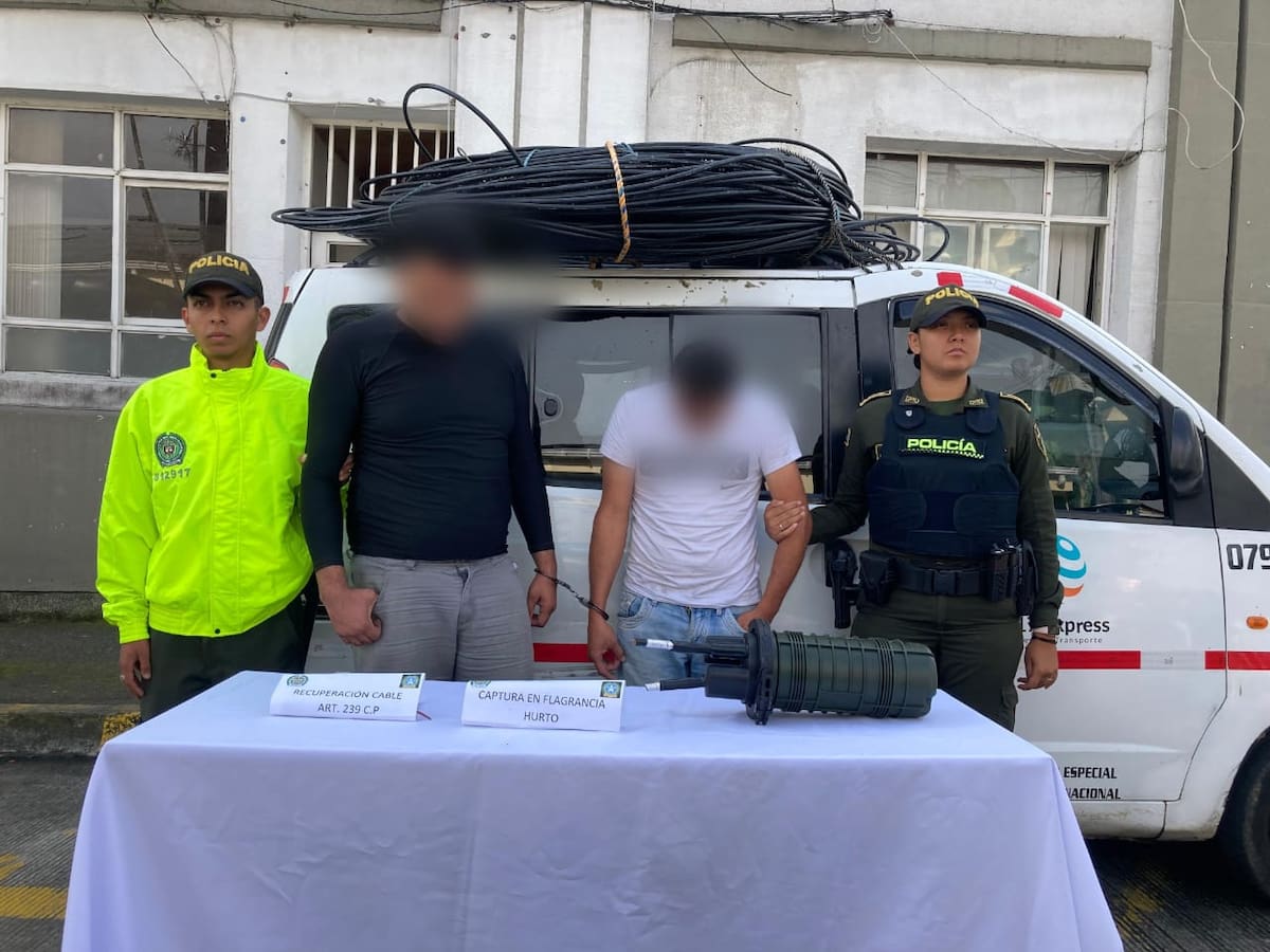 Ladrones de cable de fibra óptica fueron capturados por la Policía en Santa Rosa de Cabal