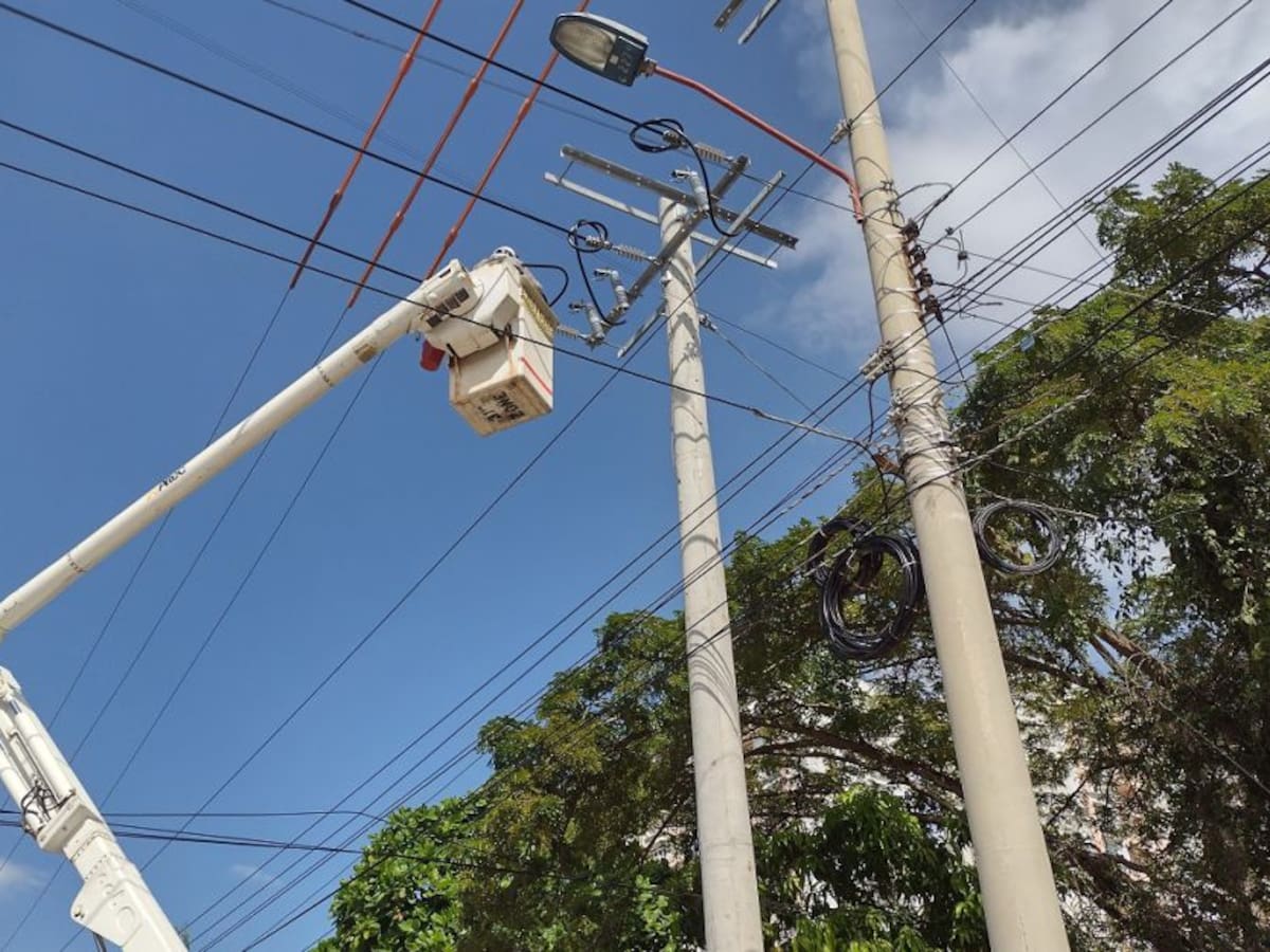 Falla técnica deja sin energía a varios sectores del norte de Barranquilla: esto se sabe