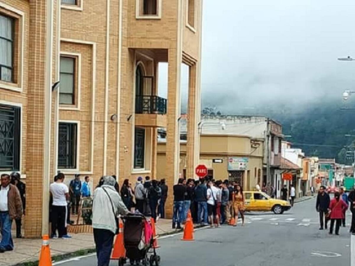 Dos personas se fugan de estación de policía en Pamplona
