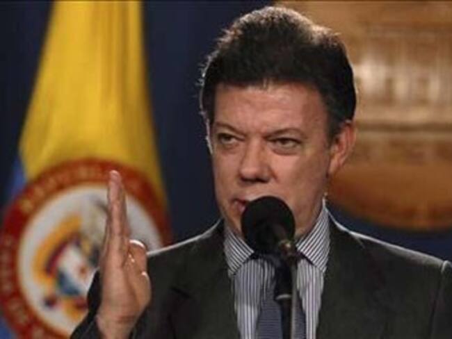 Presidente Santos busca limar asperezas con Rama Judicial