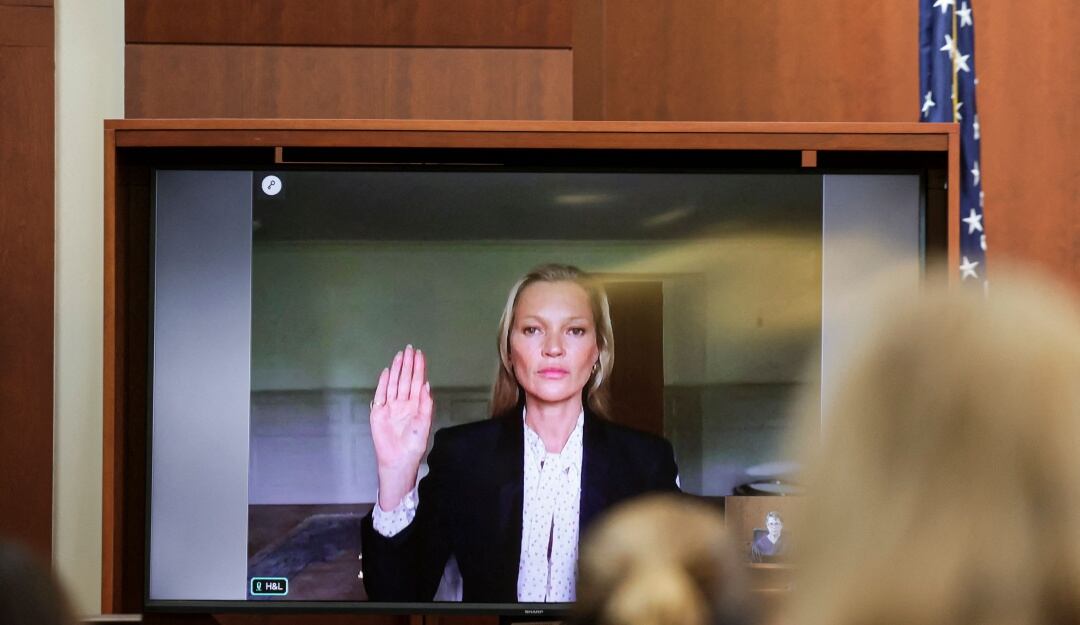Kate Moss como testigo en el juicio de Johnny Depp contra Amber Heard. 