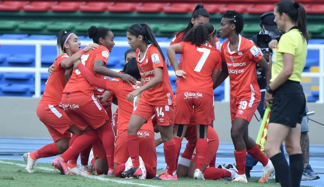 La Liga Femenina de Colombia en el 2021 durará solamente mes y medio.