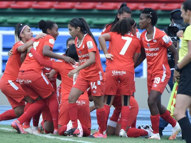 La Liga Femenina de Colombia en el 2021 durará solamente mes y medio.