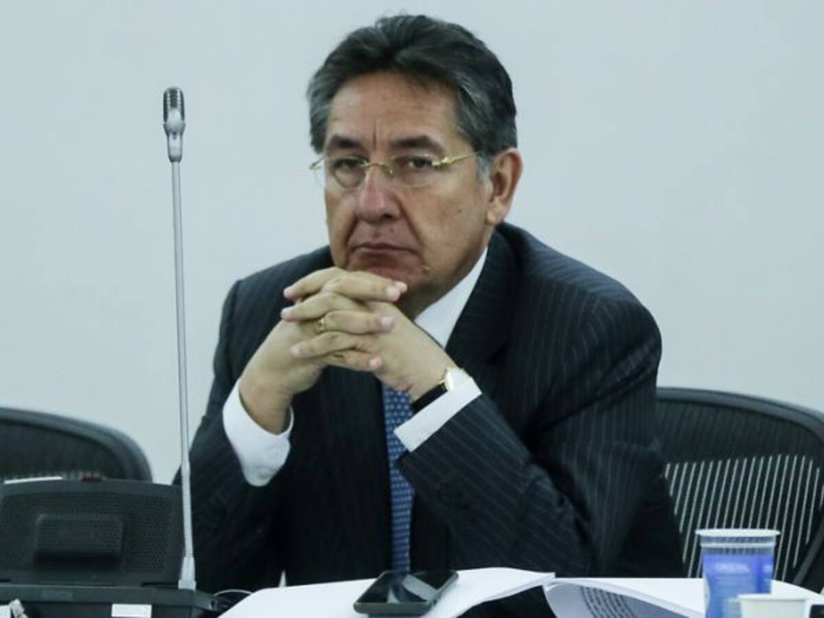 La Comisión de Acusaciones es la única que investiga al fiscal