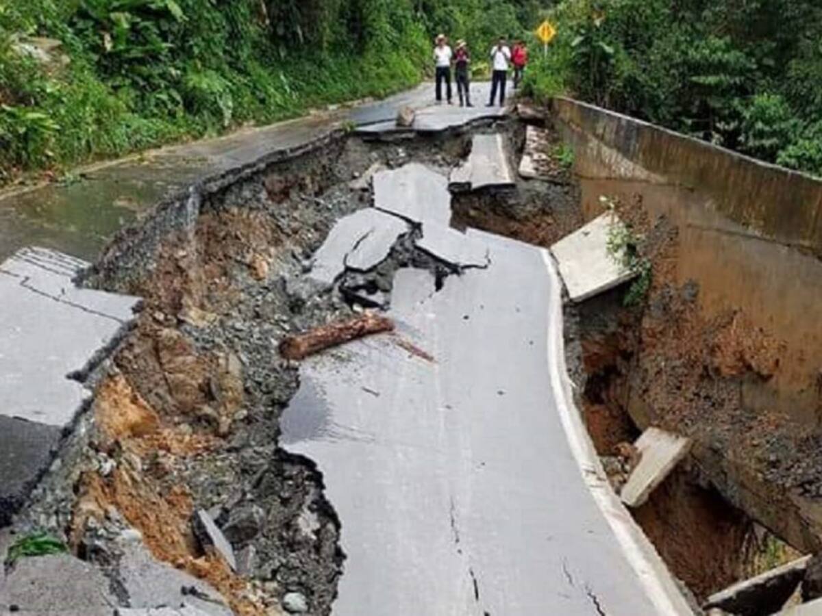 El municipio de Briceño se encuentra incomunicado por un derrumbe