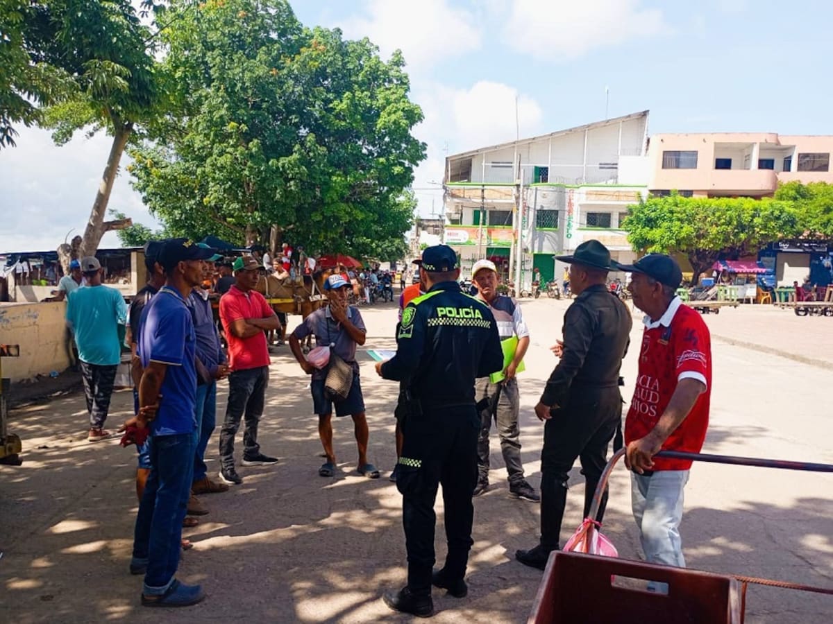 Policía Nacional fortalece la paz en Magangué con educación cívica y diálogo comunitario