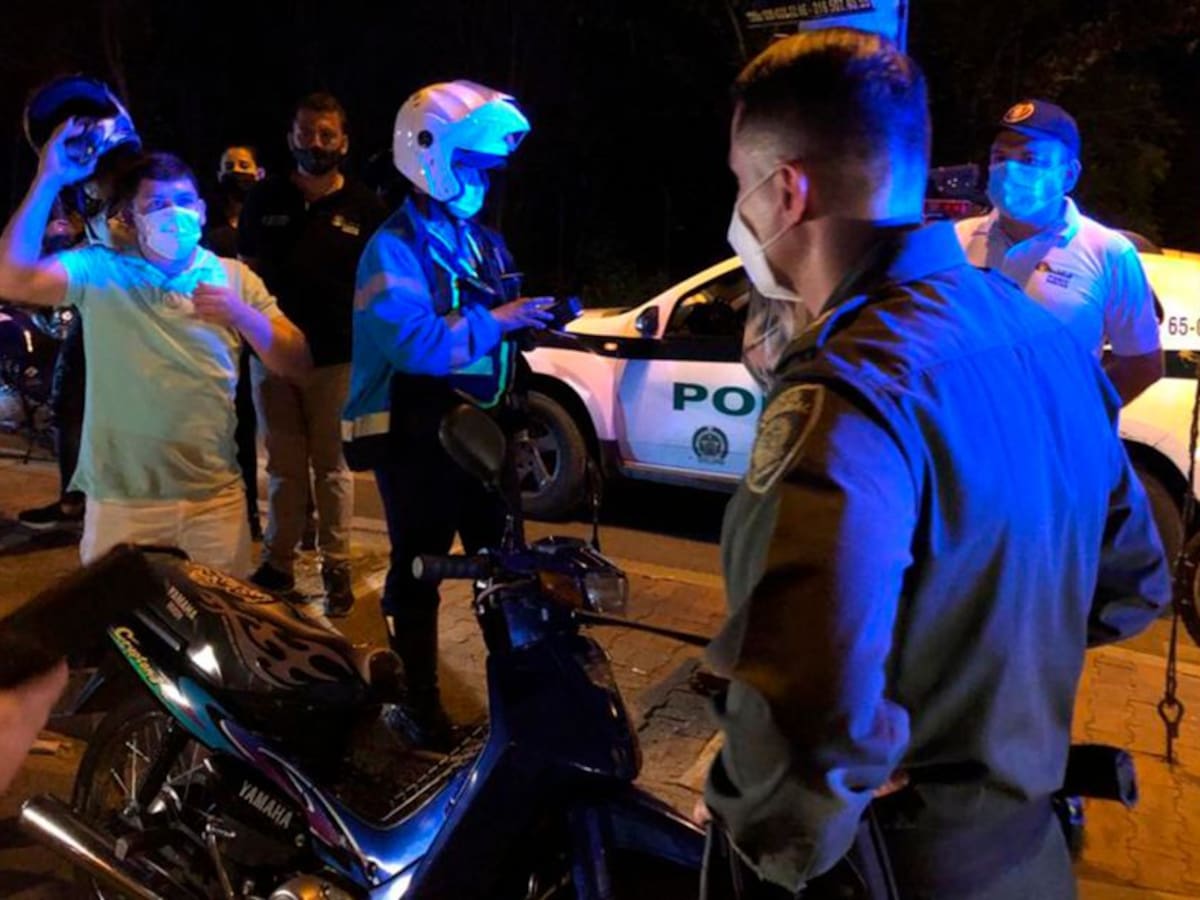 Autoridades apagaron dos fiestas clandestinas y capturaron a 11 personas