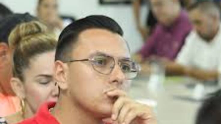 “Me siento solo y nadie hace nada a pesar de ser objetivo militar”: Alcalde de Lejanías