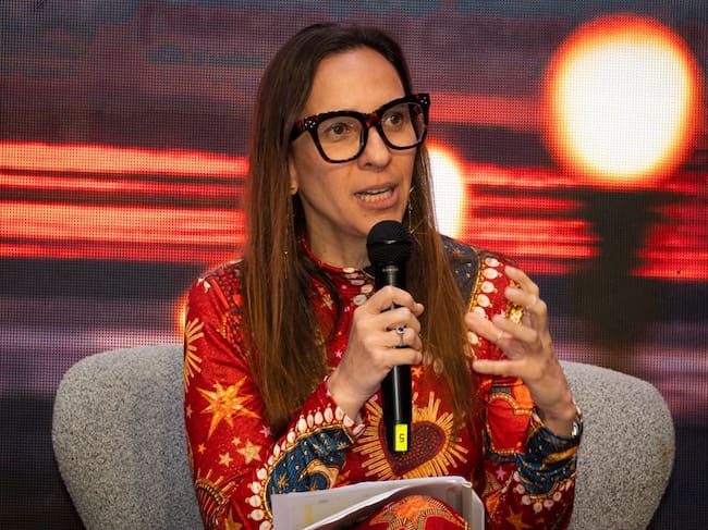 María del Pilar López, secretaria de Desarrollo Económico deBogotá, afirmó que el desarrollo de El Dorado traerá beneficios a todo el país. | Foto: Caracol Radio