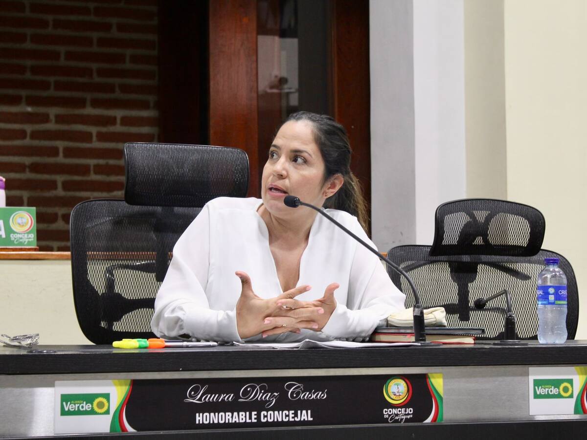 “Dau convirtió nuestra ciudad en un ring de boxeo”: concejal Laura Díaz