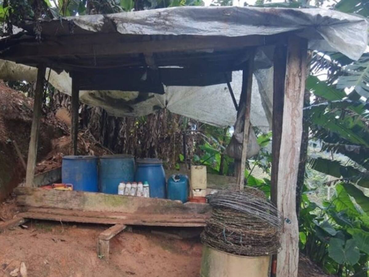 Destruyen laboratorio de drogas en zona rural de Florencia