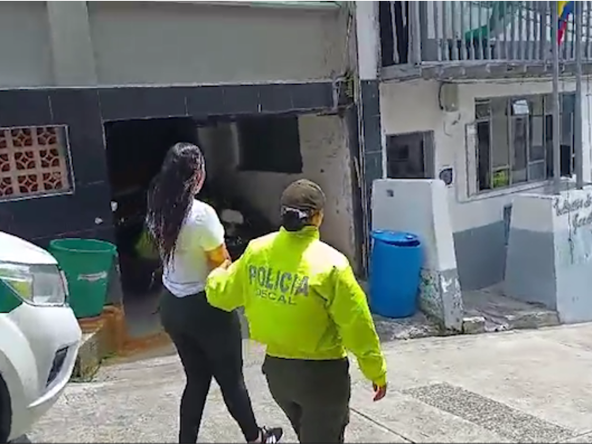 Descubren a ciudadana extranjera entrando estupefacientes a la cárcel de Pensilvania