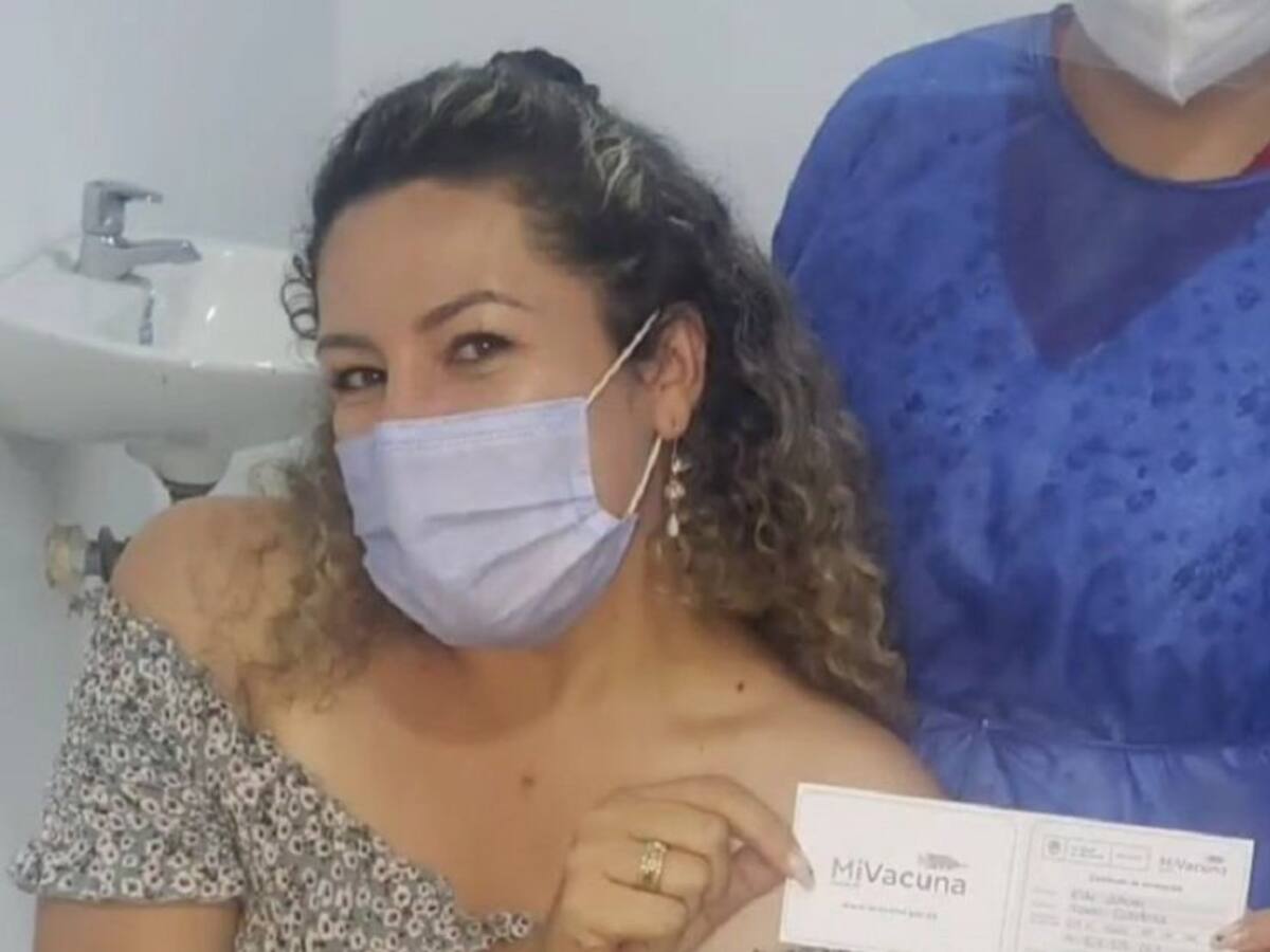 Niegan supuesto caso de colado en vacunación en Santander