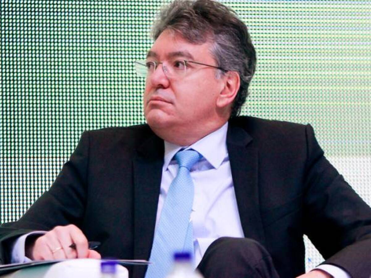 La industria prendió motores y jalonará el aparato productivo: Minhacienda