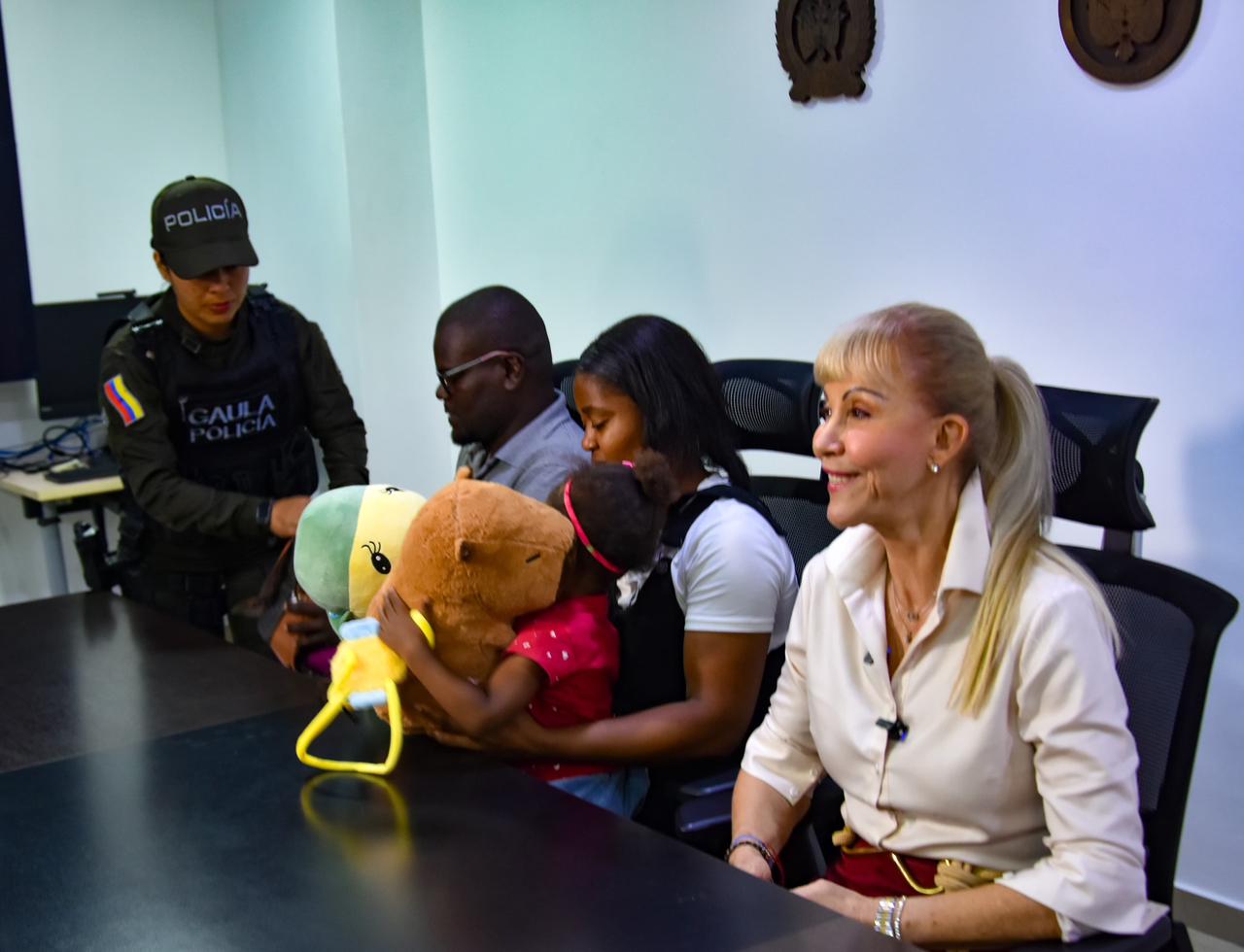 El Gaula de la Policía realizó el rescate de la niña Génesis, secuestrada el pasado sábado presuntamente por una vecina.